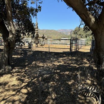 Ojai Valley Trail Riding - Horseback Riding Near Me - Ojai, California Ojai Valley Trail Riding - Horseback Riding Near Me - Ojai, California