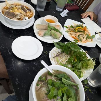 Pho Que Huong - Vietnamese Near Me - Honolulu, Hawaii