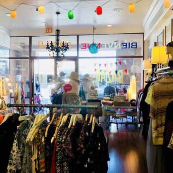 Bazar - Vintage clothing - Women's Clothing Near Me - Palm Springs, California