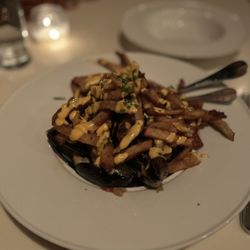 L'Albatros - Mussels With Pomme Frites