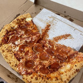 Pizza Hut - Photo explains it all... gross. - Pizza Near Me - Schertz, Texas