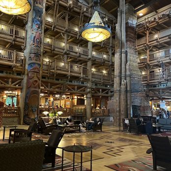 Whispering Canyon Cafe - Lobby is huge and impressive - Barbeque Near Me - Lake Buena Vista, Florida