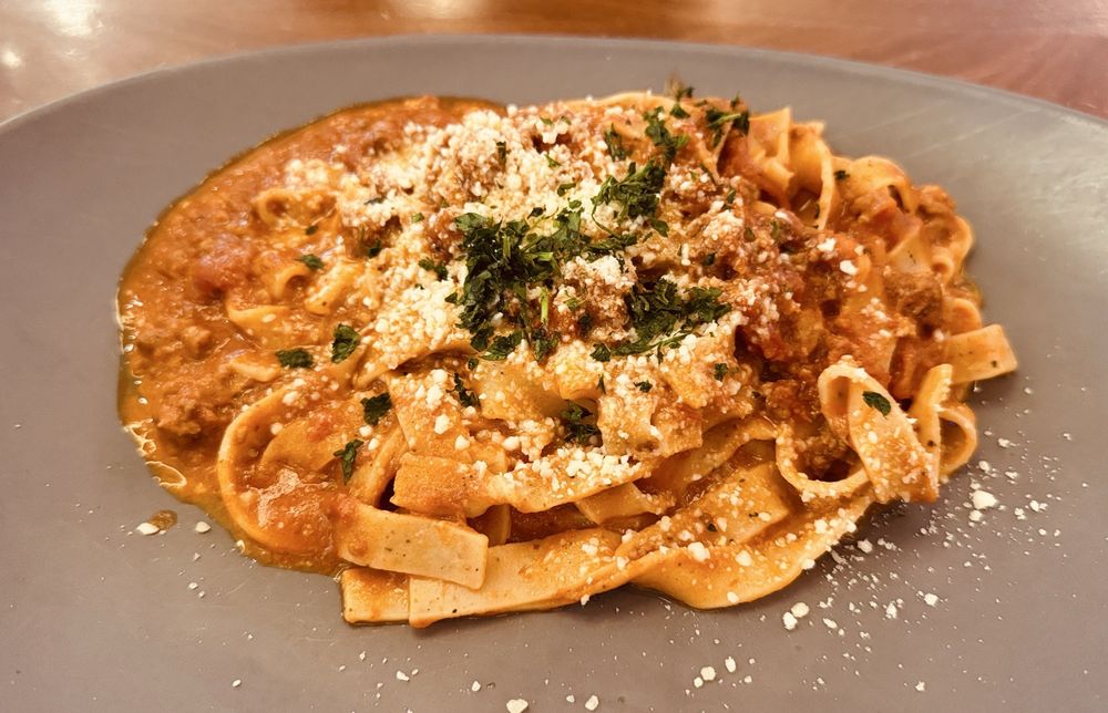 Lucca Bar And Grill