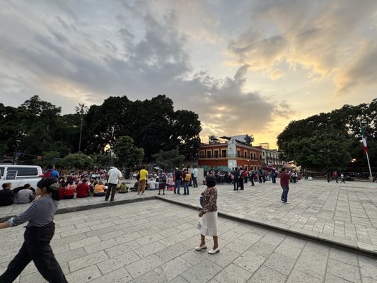 Zócalo de la Ciudad de Oaxaca (Plaza de La Constitución) by null