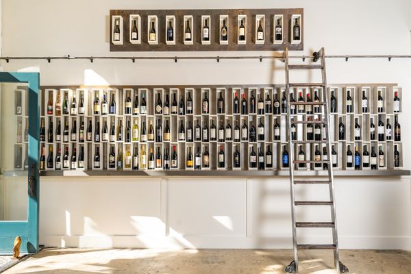 ACME Fine Wines by null