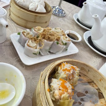 Very Fair Seafood cuisine - Siu mai, dough fritter rice roll and steamed bbq pork buns pictured in the back - Seafood Near Me - Toronto, Ontario Very Fair Seafood cuisine - Siu mai, dough fritter rice roll and steamed bbq pork buns pictured in the back - Seafood Near Me - Toronto, Ontario