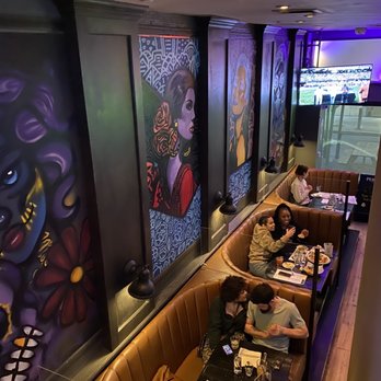 Sueno - Downstairs view - Cocktail Bars Near Me - Philadelphia, Pennsylvania
