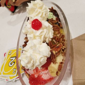 Oberweis Ice Cream and Dairy Store - Ice Cream & Frozen Yogurt Near Me - Bloomington, Illinois Oberweis Ice Cream and Dairy Store - Ice Cream & Frozen Yogurt Near Me - Bloomington, Illinois