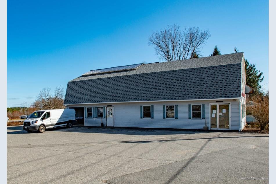 BLUE HILL LAUNDRY Updated October 2024 11 Ellsworth Rd, Blue Hill