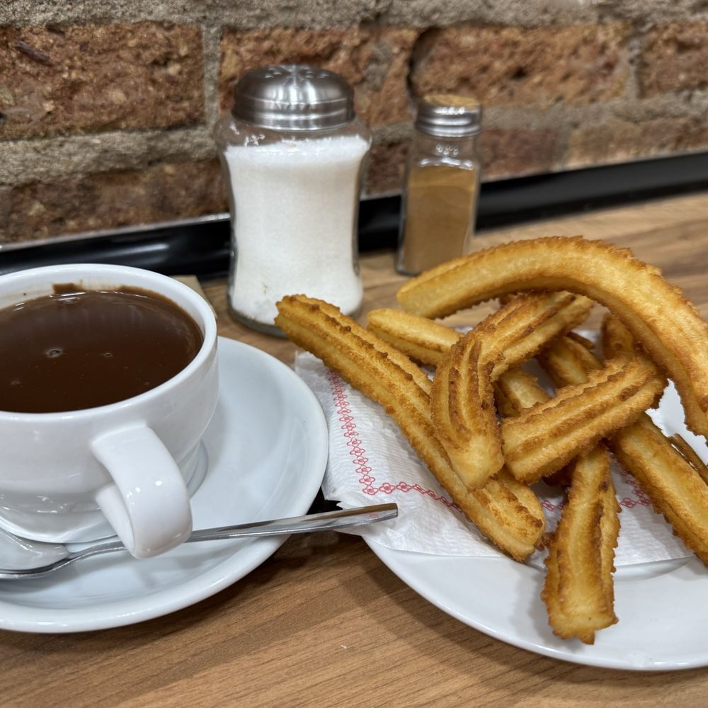 Xurrería Laietana - Churros with chocolate to dip (not too sweet) - Churros Near Me - Barcelona, B Xurrería Laietana - Churros with chocolate to dip (not too sweet) - Churros Near Me - Barcelona, B