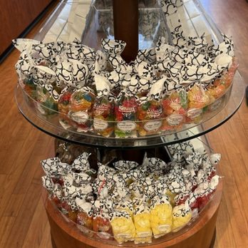Kilwins Ice Cream - Chocolate - Fudge - Chocolatiers & Shops Near Me - Newport, Rhode Island Kilwins Ice Cream - Chocolate - Fudge - Chocolatiers & Shops Near Me - Newport, Rhode Island