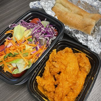 Flip-a-Lo’s - Buffalo Chicken Salad Meal - Chicken Wings Near Me - Charlotte, North Carolina Flip-a-Lo’s - Buffalo Chicken Salad Meal - Chicken Wings Near Me - Charlotte, North Carolina