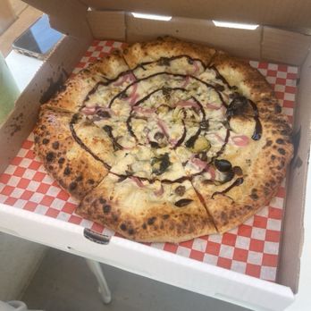 I Fall to Pizzas - The date pizza - Caterers Near Me I Fall to Pizzas - The date pizza - Caterers Near Me