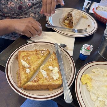 Annie's Cafe - French Toast/ Carnitas taco (breakfast tacos) - American Near Me - Riverside, California