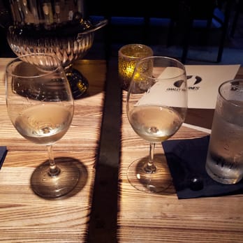 Yelp's Summer School: Oakley Wine Class - Two Rieslings; same grape, two flavors - Yelp Events Near Me - Cincinnati, Ohio