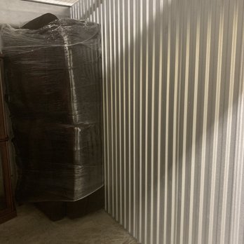 Local N Long Distance Movers | Miami - Couch nicely wrapped up - Movers Near Me - Miami, Florida Local N Long Distance Movers | Miami - Couch nicely wrapped up - Movers Near Me - Miami, Florida