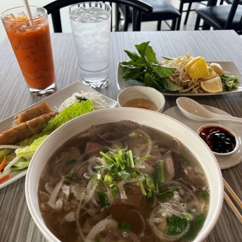 Chopstick and Rice - Combo pho and spring rolls!!!! - Vietnamese Near Me - Honolulu, Hawaii Chopstick and Rice - Combo pho and spring rolls!!!! - Vietnamese Near Me - Honolulu, Hawaii