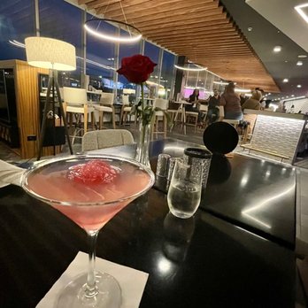 Thorn Restaurant & Lounge - Petaltini - Lounges Near Me - Rosemont, Illinois Thorn Restaurant & Lounge - Petaltini - Lounges Near Me - Rosemont, Illinois