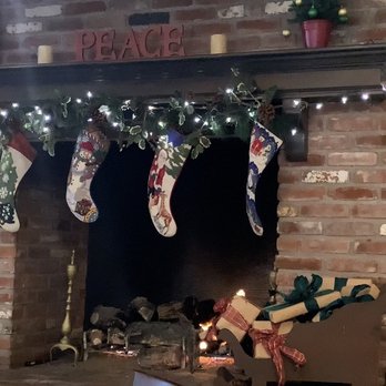 Dish - Fireplace ambiance - American Near Me - La Canada Flintridge, California