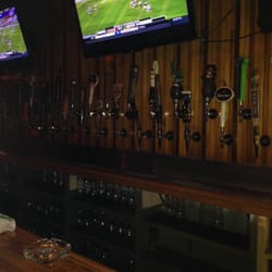 Brewski's Draft Emporium - Well, I dont like the prices nor other things...I will not be back (intentionally).