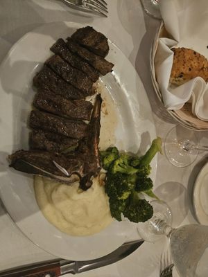 Ben & Jack's Steakhouse by null