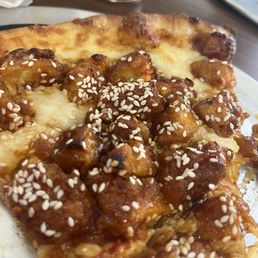 Sesame chicken pizza