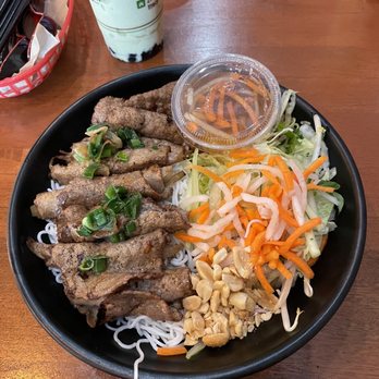Rice & Roll’d - Vermicelli with Spicy Beef Lemongrass - Vietnamese Near Me - Manteca, California