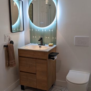 Alto Builders - Wall mounted toilet bowl. - General Contractors Near Me - Venice, California Alto Builders - Wall mounted toilet bowl. - General Contractors Near Me - Venice, California