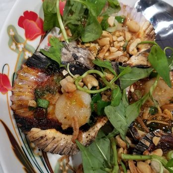 Sao Bien - Old shriveled scallop with cold congealed sauce - Vietnamese Near Me - Westminster, California Sao Bien - Old shriveled scallop with cold congealed sauce - Vietnamese Near Me - Westminster, California