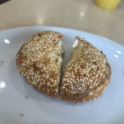 Jakey Leigh's - Yummy