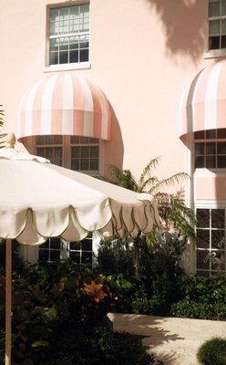 Pink Paradise Café by null