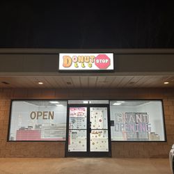Donut Stop - Storefront