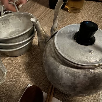 Zoomak Korean Tavern - Makgeolli drinking bowls and teapot~ - Korean Near Me - Vancouver, British Columbia Zoomak Korean Tavern - Makgeolli drinking bowls and teapot~ - Korean Near Me - Vancouver, British Columbia