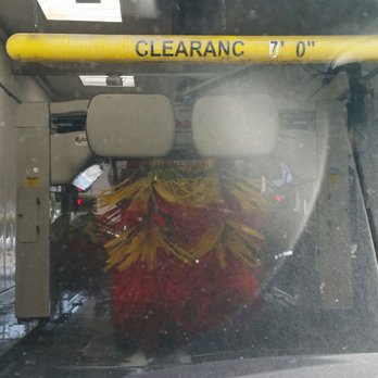 Crown Valley Shell - Car ahead of me - Car Wash Near Me - Laguna Niguel, California