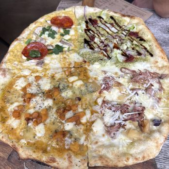 Gordon Ramsay Street Pizza - nduja & courgette pesto; corn & chorizo; ham & pineapple; daily special - Pizza Near Me - London, XGL Gordon Ramsay Street Pizza - nduja & courgette pesto; corn & chorizo; ham & pineapple; daily special - Pizza Near Me - London, XGL
