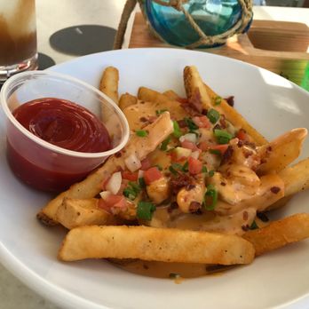 The Beach Bar - Bars Near Me - Honolulu, Hawaii