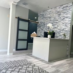 Duke City Dental & Hygiene - An inviting dental office where oral health meets comfort and care."