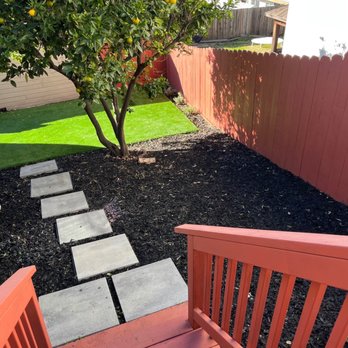 M R Landscaping - Cleared out all the weeds and fallen leaves! Very detailed work! - Landscaping Near Me M R Landscaping - Cleared out all the weeds and fallen leaves! Very detailed work! - Landscaping Near Me