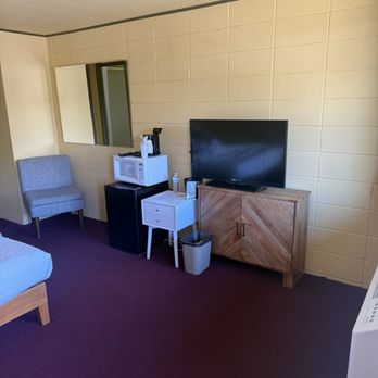 Cashmere Inn - Sitting area - Hotels Near Me - Cashmere, Washington Cashmere Inn - Sitting area - Hotels Near Me - Cashmere, Washington