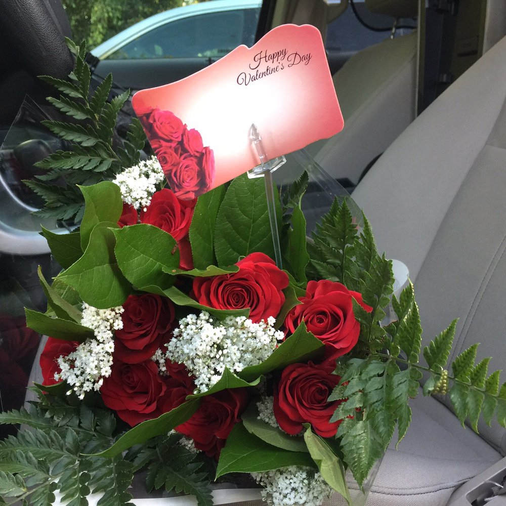 Franco's Flowers - Florists Near Me - Encinitas, California
