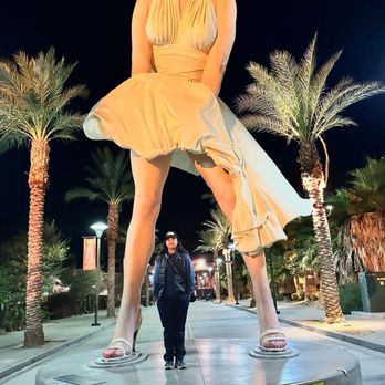 Forever Marilyn - at Palm Springs with my Son at Forever Marilyn Statue - Landmarks & Historical Buildings Near Me - Palm Springs, California Forever Marilyn - at Palm Springs with my Son at Forever Marilyn Statue - Landmarks & Historical Buildings Near Me - Palm Springs, California