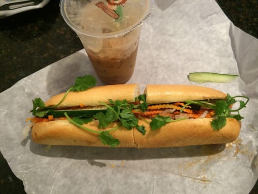 Simply Banh Mi by null