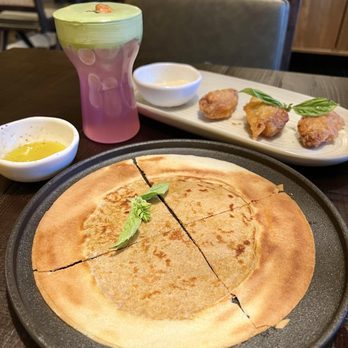 Loong Ramen - Indian Flatbread with Black Truffle Beef - Asian Fusion Near Me - New York, New York Loong Ramen - Indian Flatbread with Black Truffle Beef - Asian Fusion Near Me - New York, New York