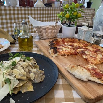 Limoncello - Pappardellli mushroom with truffle oil and pizza - Italian Near Me - Miami Beach, Florida
