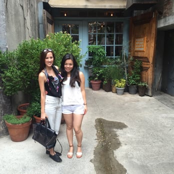 Freemans - The cutest little alley way in NYC - Breakfast & Brunch Near Me - New York, New York Freemans - The cutest little alley way in NYC - Breakfast & Brunch Near Me - New York, New York