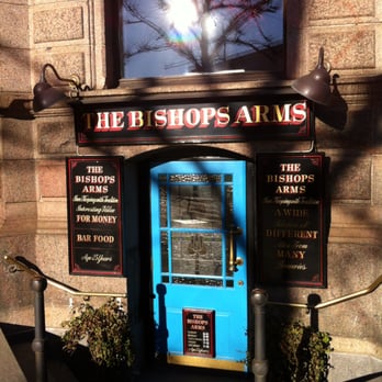 The Bishops Arms - The blue signature door - Restaurants Near Me - Göteborg, O