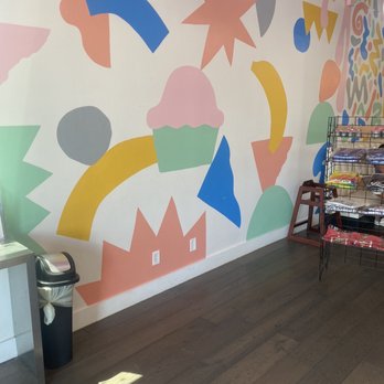 Amy's Ice Creams - Ice Cream & Frozen Yogurt Near Me - Austin, Texas