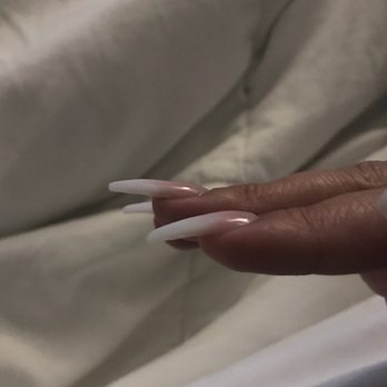 Glowzy Nail Bar - Nail Salons Near Me - Chino Hills, California