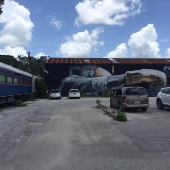 Bob's Train - Where am I? - New American Near Me - Sarasota, Florida
