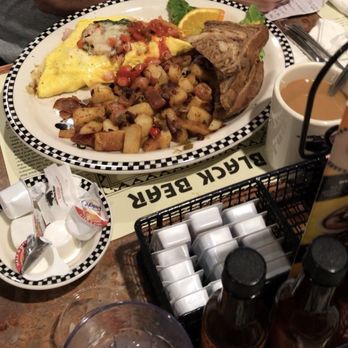 Black Bear Diner - Vegetarian Omelette sans the mushrooms - Diners Near Me - El Cajon, California Black Bear Diner - Vegetarian Omelette sans the mushrooms - Diners Near Me - El Cajon, California